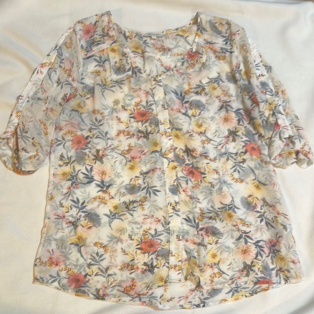 Skies Are Blue Floral Blouse with 3/4 Sleeves